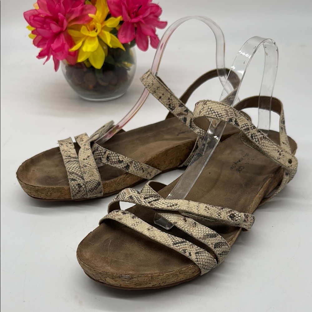 Walking Cradles Cream Comfort Sandals with Adjustable Straps MCS8482K